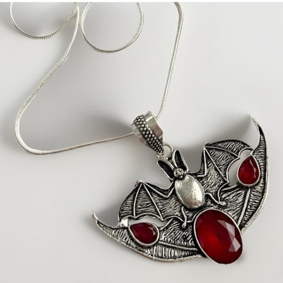 Garnet 925 Sterling Silver BAT Necklace Handmade Gemstone womens Jewelry - Picture 1 of 11